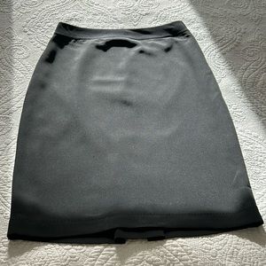 Elegant Elie Tahari Black Pencil Skirt size 6